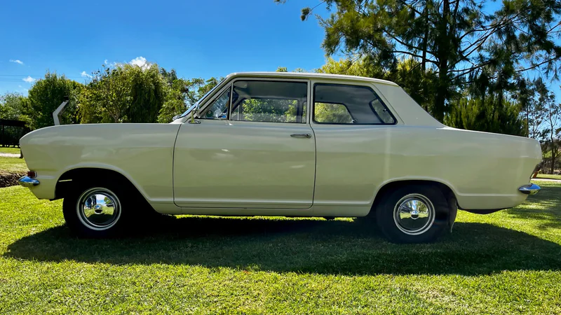 1970 Opel Kadett B Sedan 2 Door in Torres Vedras 5
