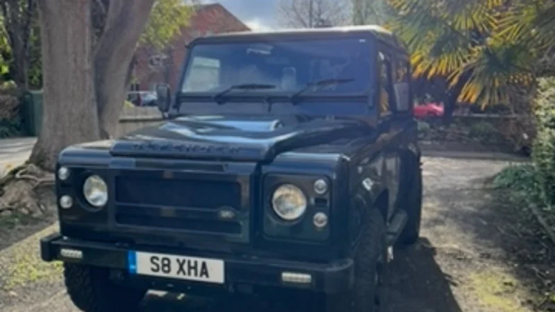 2011 Land Rover Defender 90 in London 6