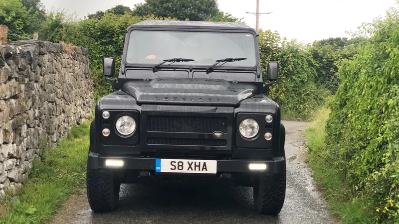 2011 Land Rover Defender 90 in London 7