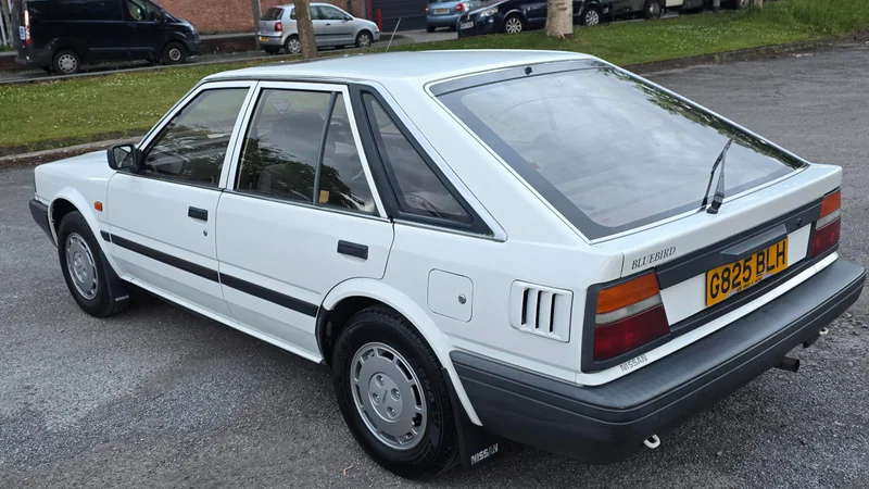 1990 Nissan 1.6 in Stockport 6