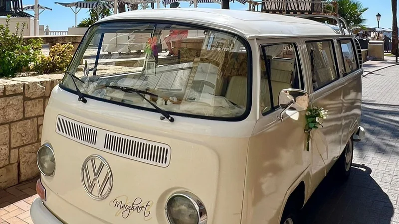 1971 Volkswagen T2 in Madrid 4