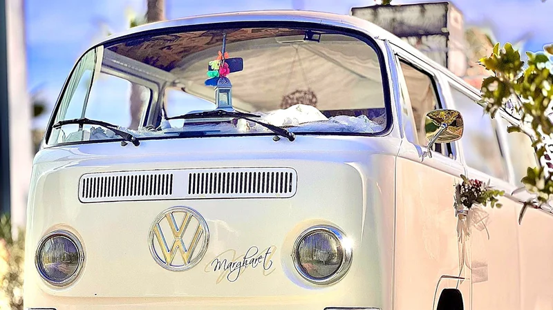 1971 Volkswagen T2 in Madrid 3