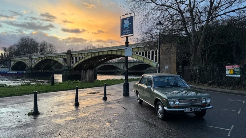1971 Datsun 510 in Twickenham 8