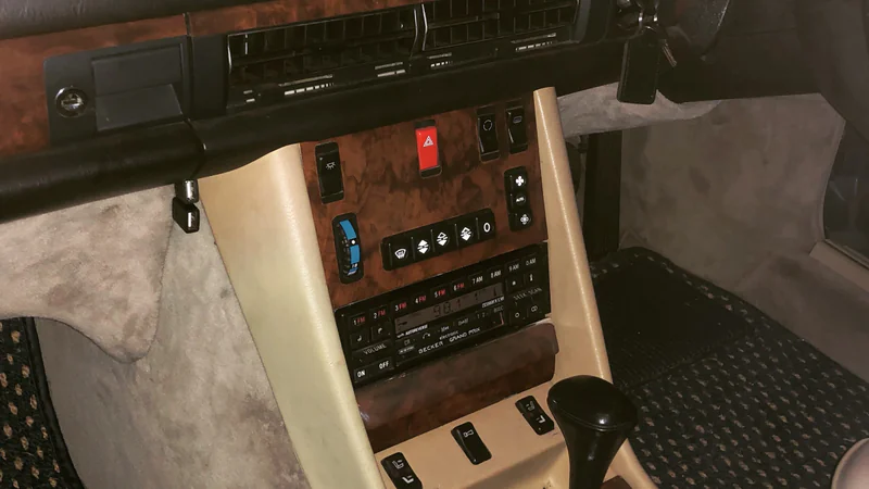 1987 Mercedes-Benz 560SEC in Brookvale 6
