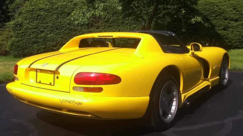 1995 Dodge Viper in Pescara 3