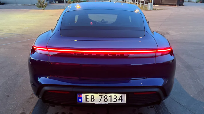 2021 Porsche Taycan 4s Perfomance Plus in Skoppum