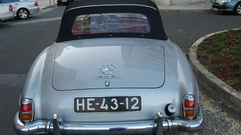 1959 Mercedes-Benz 190SL in Lisboa 3
