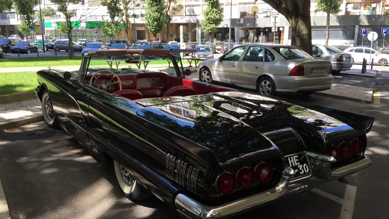 1960 Ford Thunderbird in Lisboa 6
