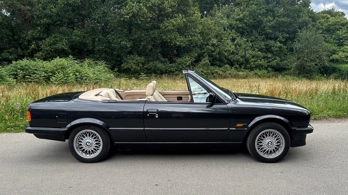 1991 BMW 320i Convertible 