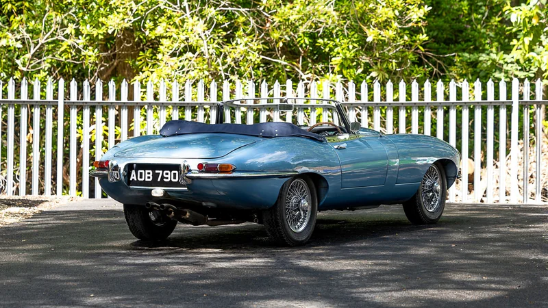 1963 Jaguar E Type in Cobham 4