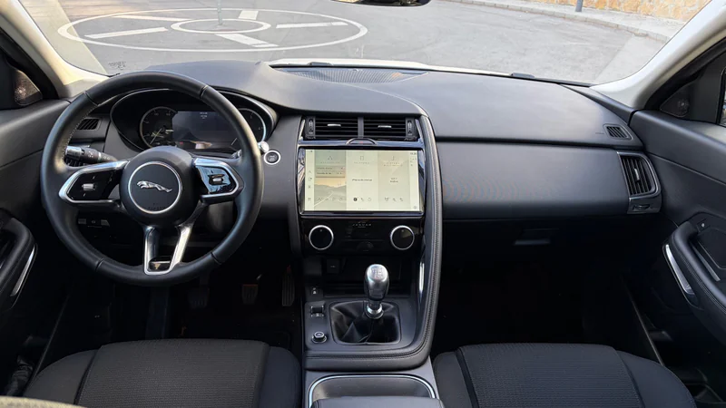 2021 Jaguar E-Pace in Barakaldo 4
