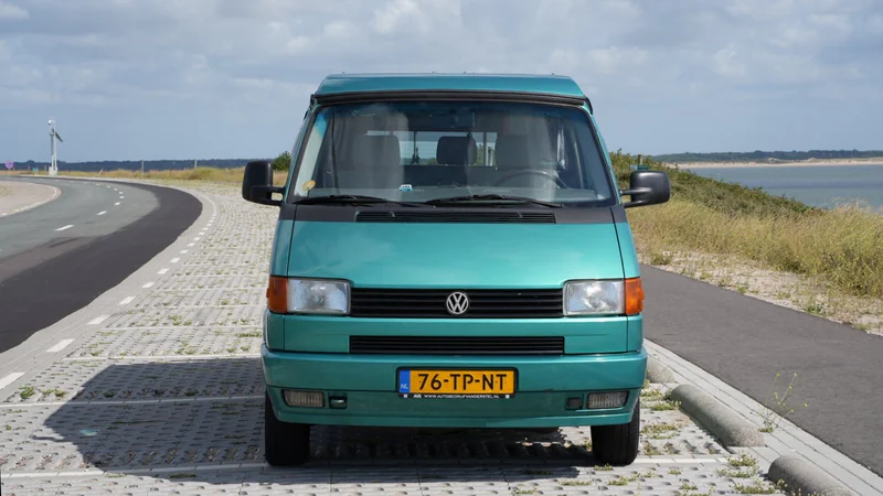 1995 Volkswagen T4 in Rotterdam 6