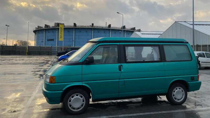 1995 Volkswagen T4 in Rotterdam 15