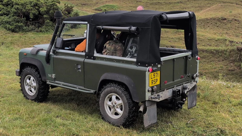 1994 Land Rover Defender in Cowdenbeath 9