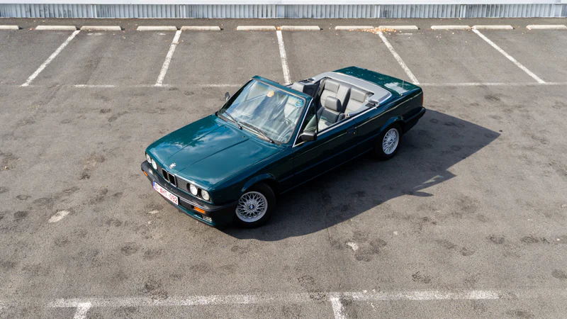 1992 BMW E30 318 in Antwerp 3
