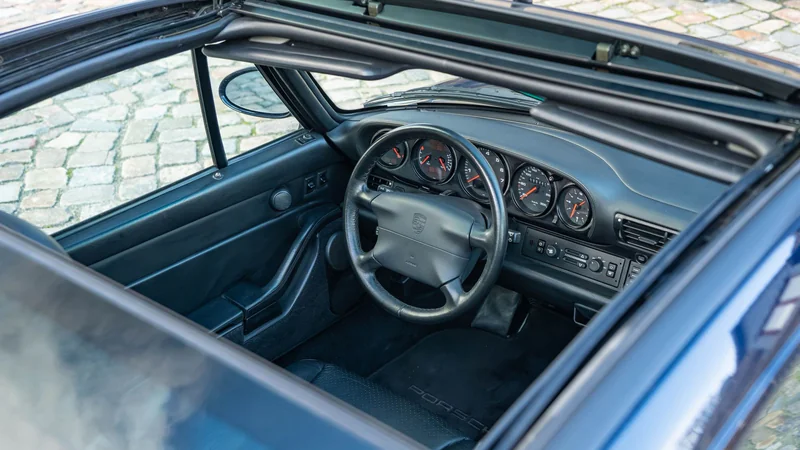 1998 Porsche 911 (993) in Munich 7