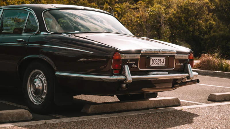 1973 Daimler Double-Six Vanden Plas in Brookvale 8