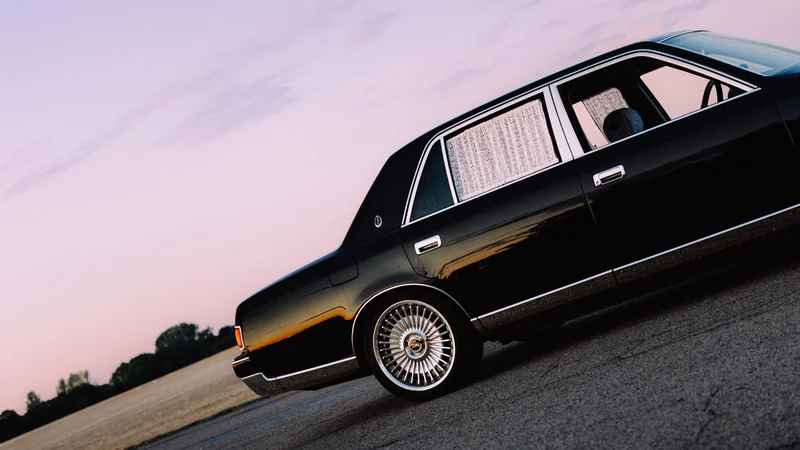 2013 Toyota Century in Crowborough 2