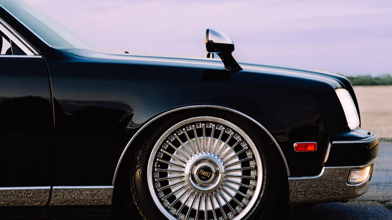 2013 Toyota Century in Crowborough 4
