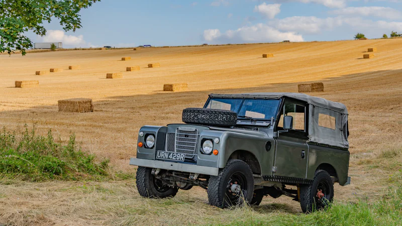 1976 Land Rover Series 3 88 in Wembley 4