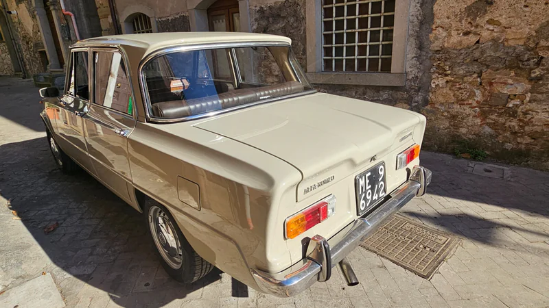 1967 Alfa Romeo Giulia 1300Ti in Roccella Valdemone 2
