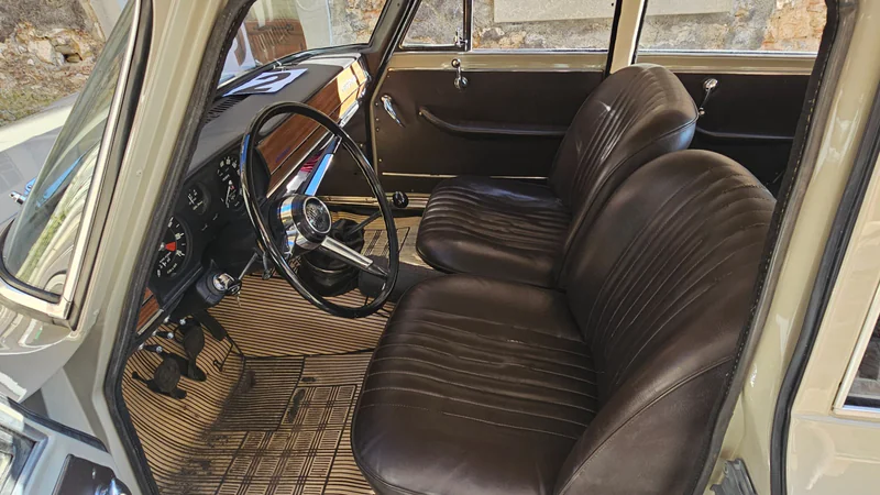 1967 Alfa Romeo Giulia 1300Ti in Roccella Valdemone 3