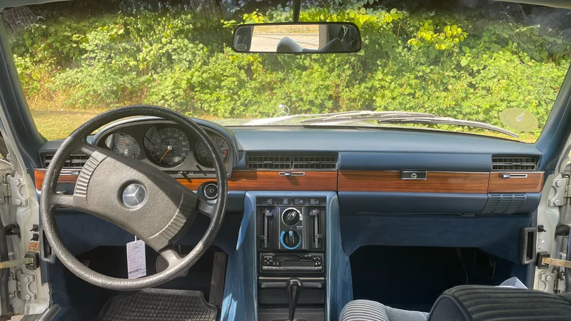 1977 Mercedes-Benz 280 SE in Ærøskøbing 4