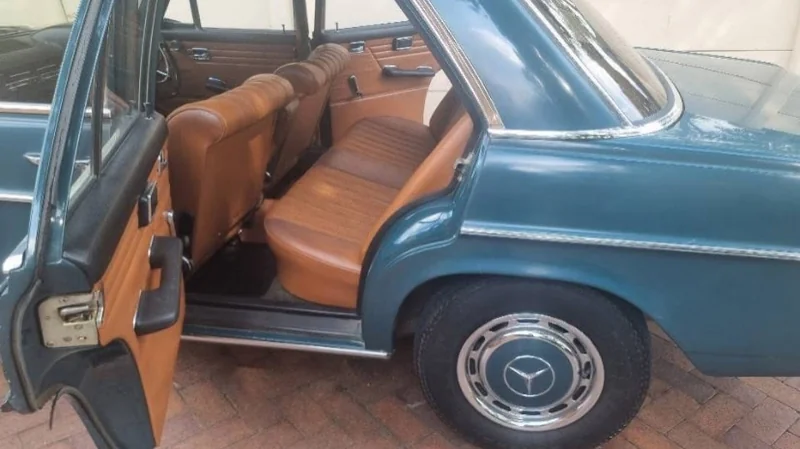 1970 Mercedes-Benz 230.6 in Randburg 5
