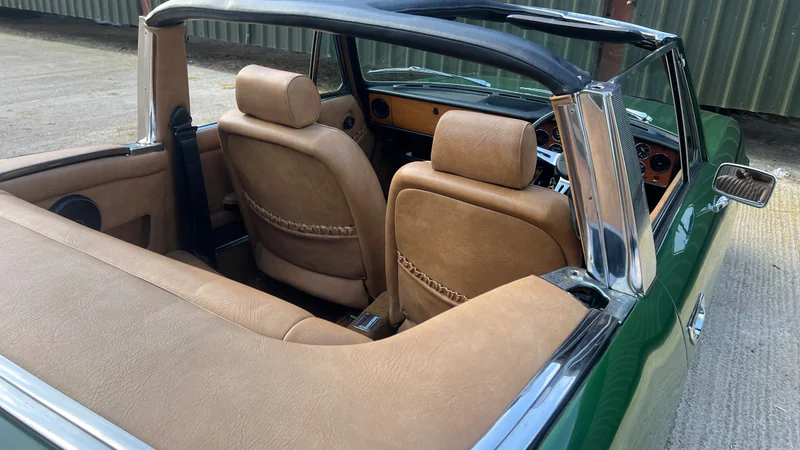 1977 Triumph Stag in London 5