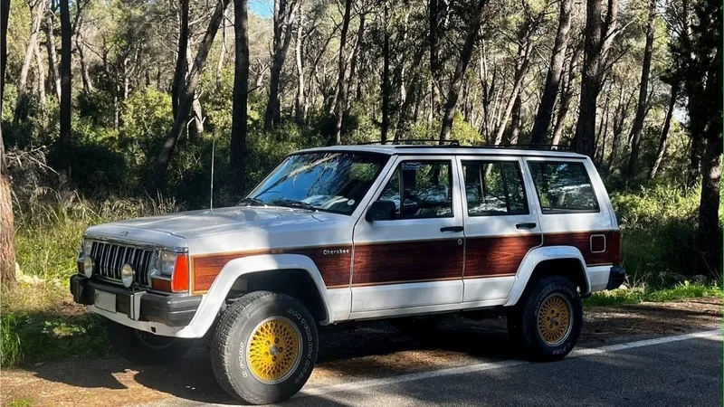 1990 Jeep Cherokee xj in Quincinetto