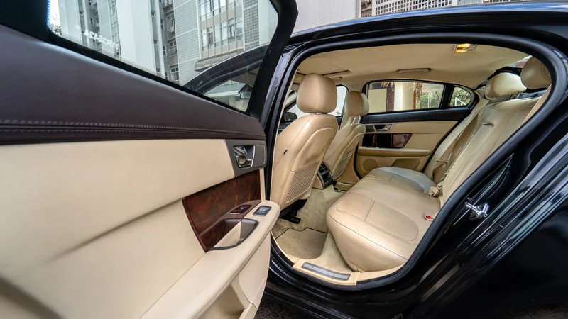 2009 Jaguar XF in Brasília 4