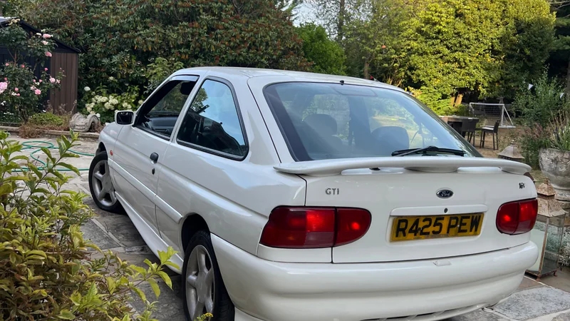 1998 Ford Escort in London