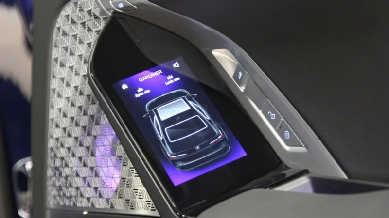 2023 BMW i7 xDrive60 M Sport in Rasta 3