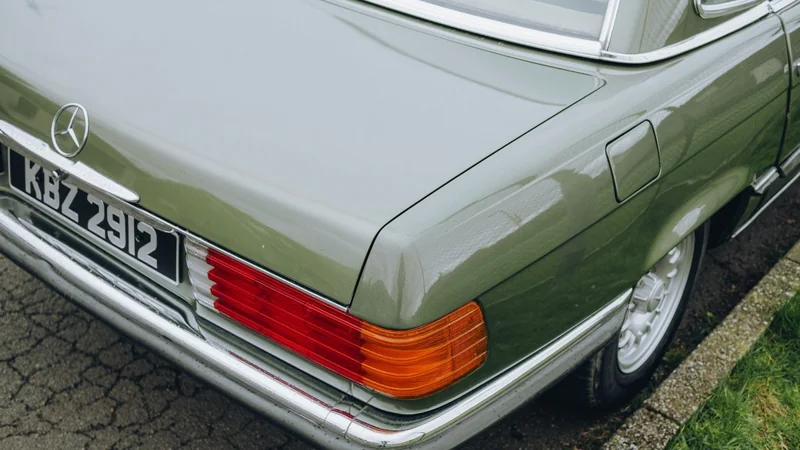 1982 Mercedes-Benz 280 Sl in London 15