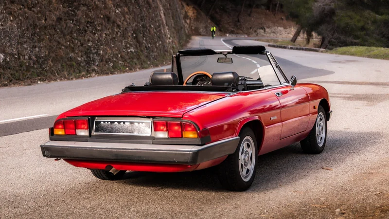 1976 Alfa Romeo Spider 2000 in Nice 8