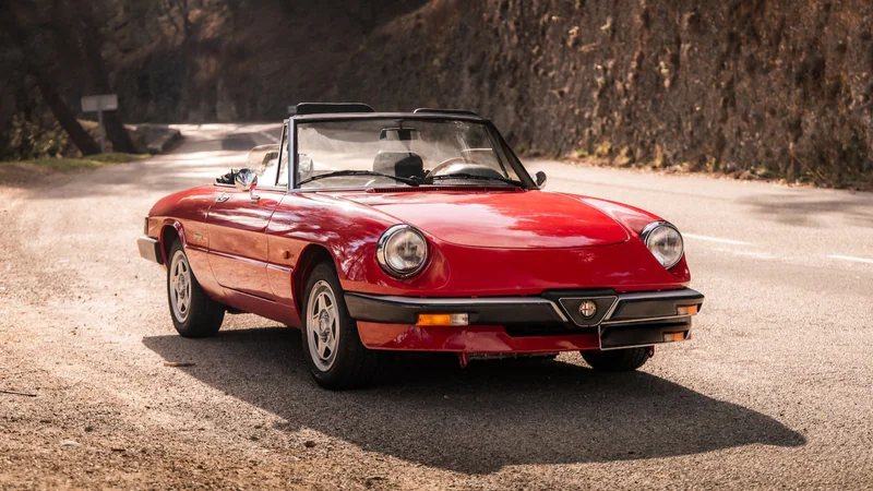 1976 Alfa Romeo Spider 2000 in Nice 12