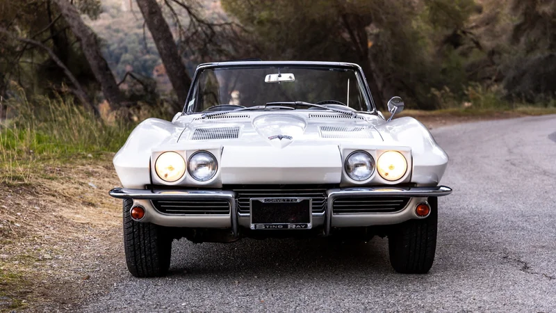 1963 Chevrolet Corvette C2 in Nice 10