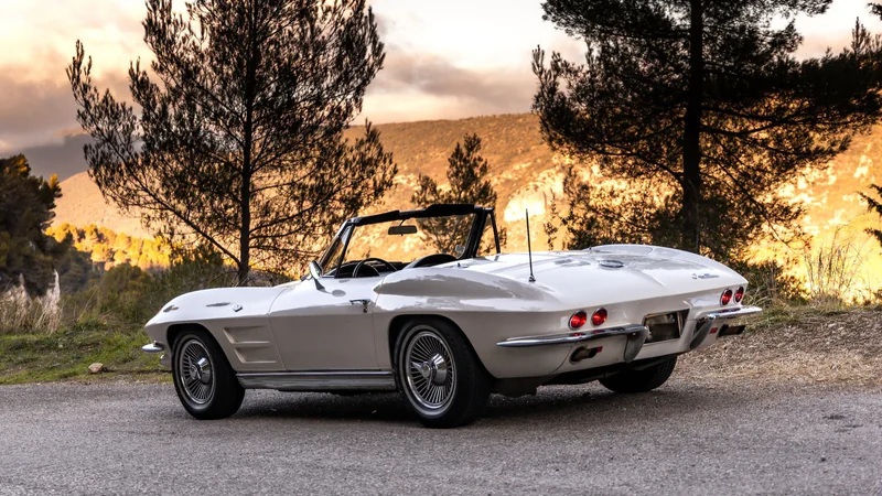 1963 Chevrolet Corvette C2 in Nice 7