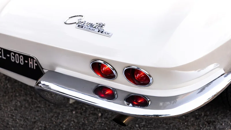 1963 Chevrolet Corvette C2 in Nice 11
