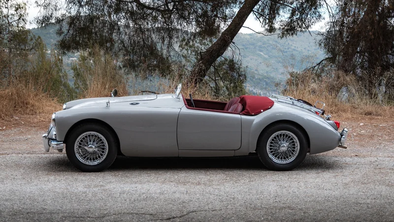 1960 MG A in Nice 4