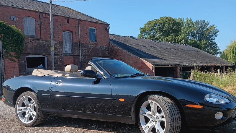 2003 Jaguar XK8 4.2L Convertible  in Wrexham 8