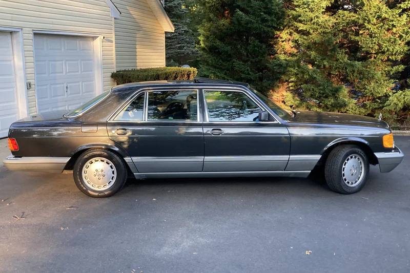 1988 Mercedes-Benz 420SEL