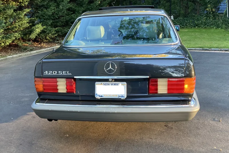 1988 Mercedes-Benz 420SEL