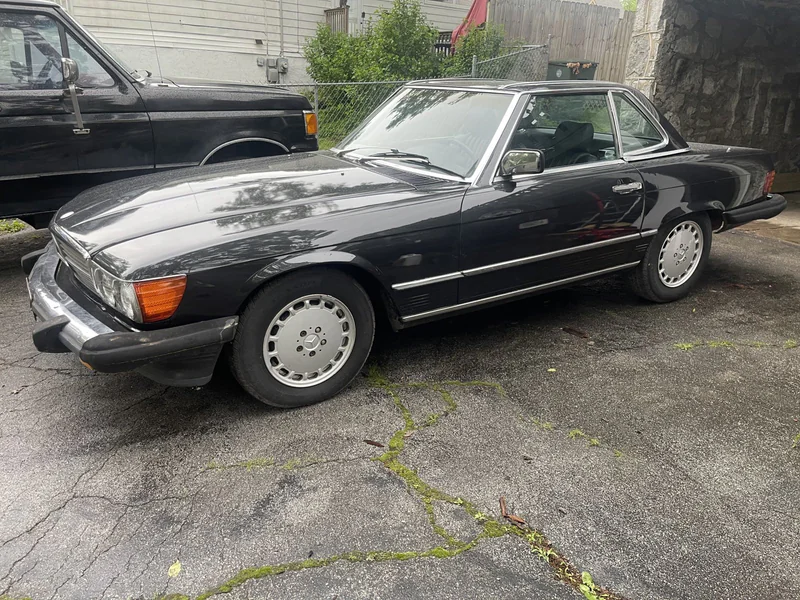 1986 Mercedes-Benz 560SL