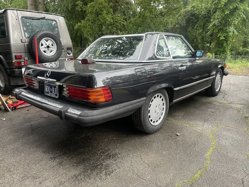 1986 Mercedes-Benz 560SL