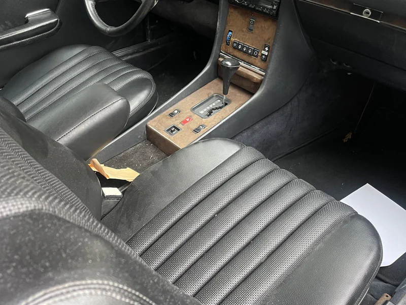 1986 Mercedes-Benz 560SL