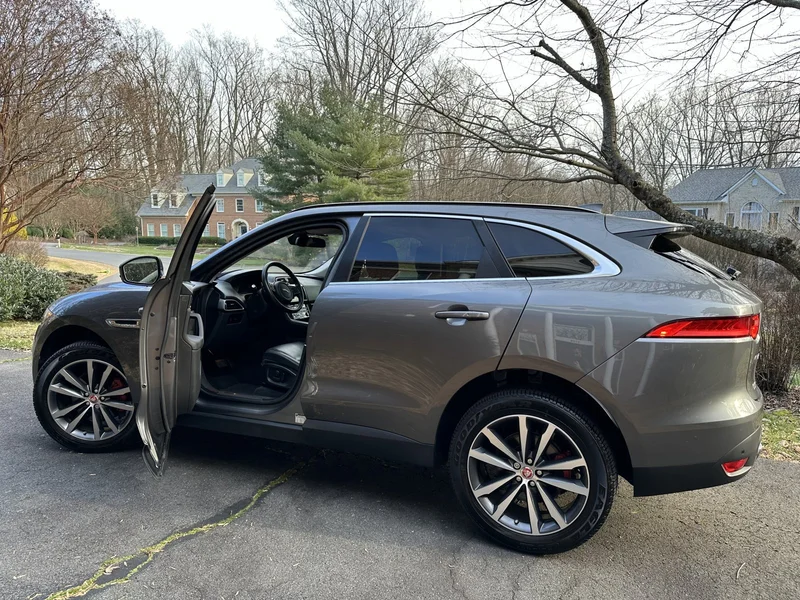 2017 Jaguar F-Pace 3.5 V6 5