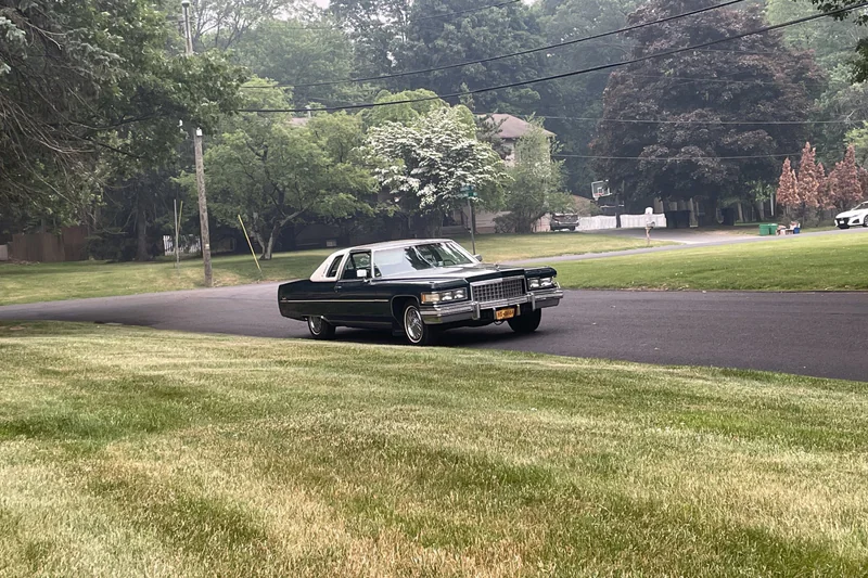 1976 Cadillac DeVille Base 10