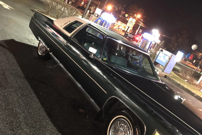 1976 Cadillac DeVille Base 15