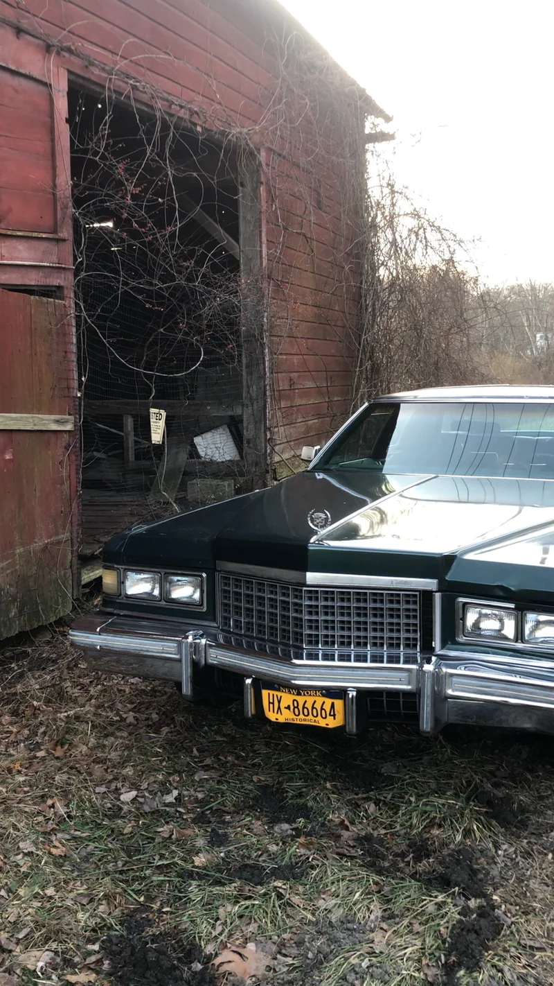 1976 Cadillac DeVille Base 18